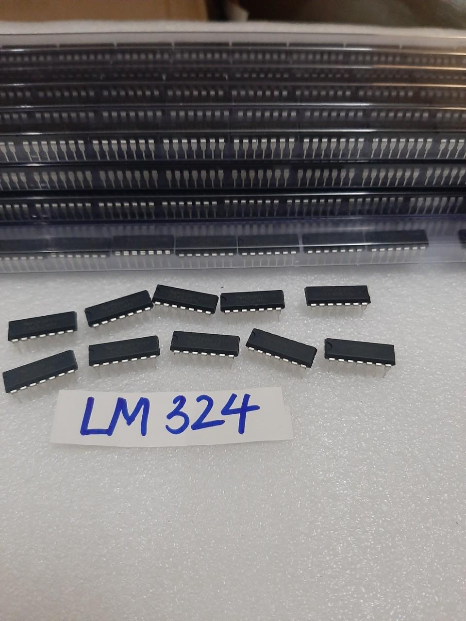 5 con IC LM324
