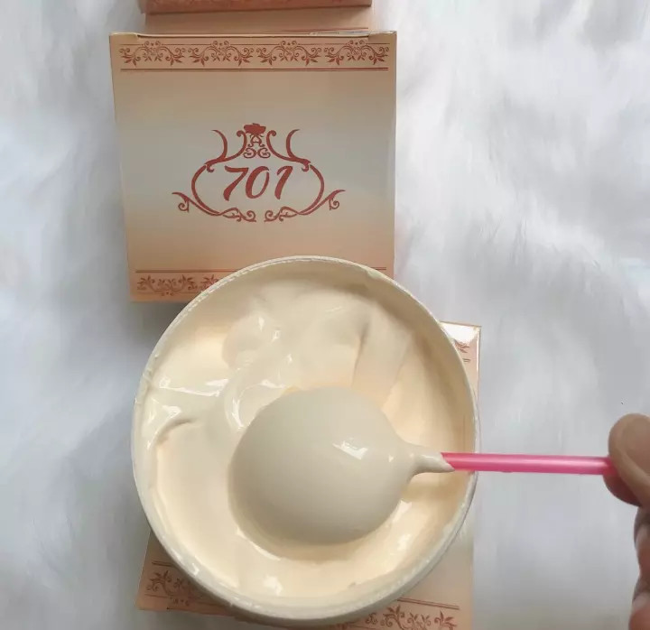 kem BODY Collagen Plus Vit E 701 chính hãng