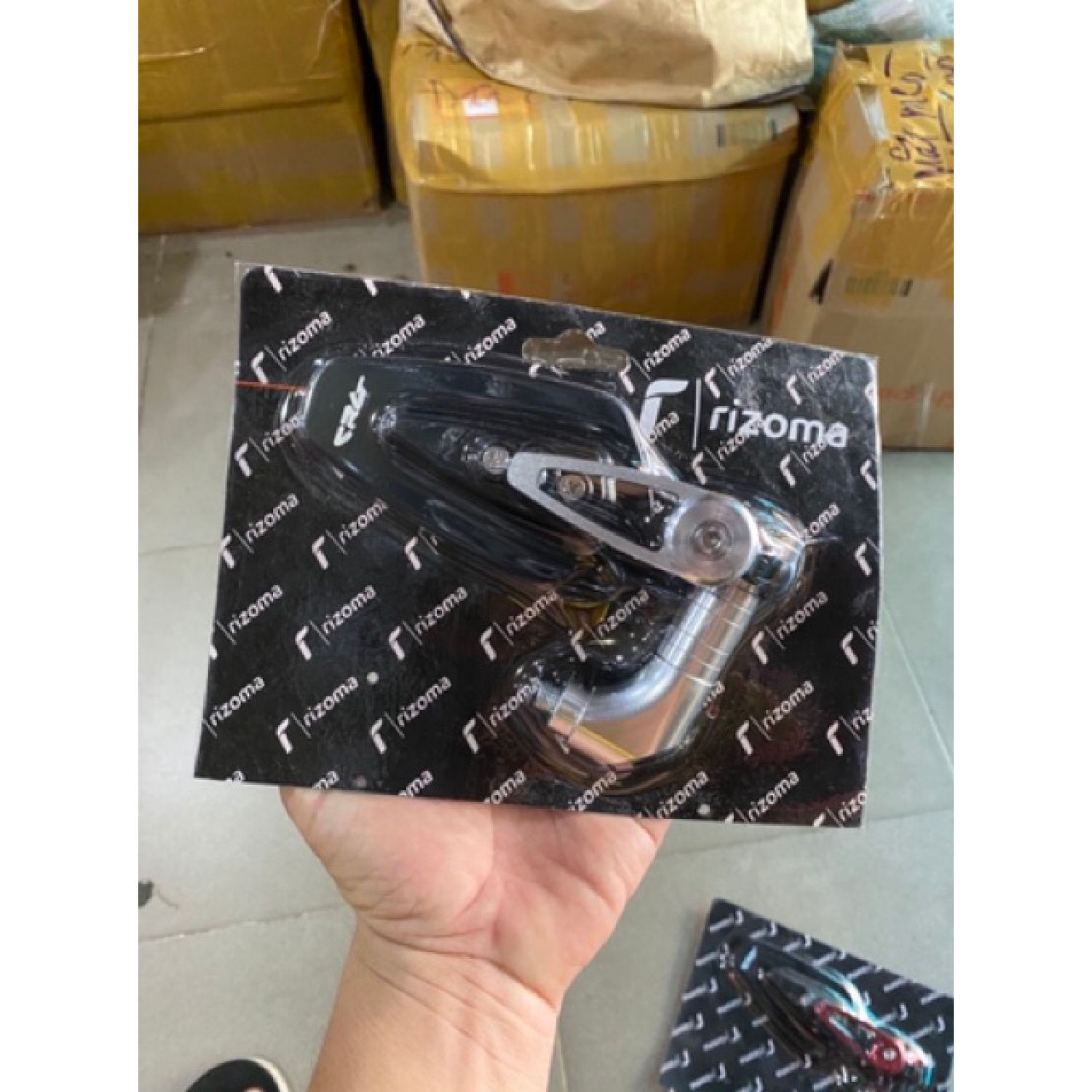 Kính Chiếu hậu CRG chân kiểu 744 (loại1)