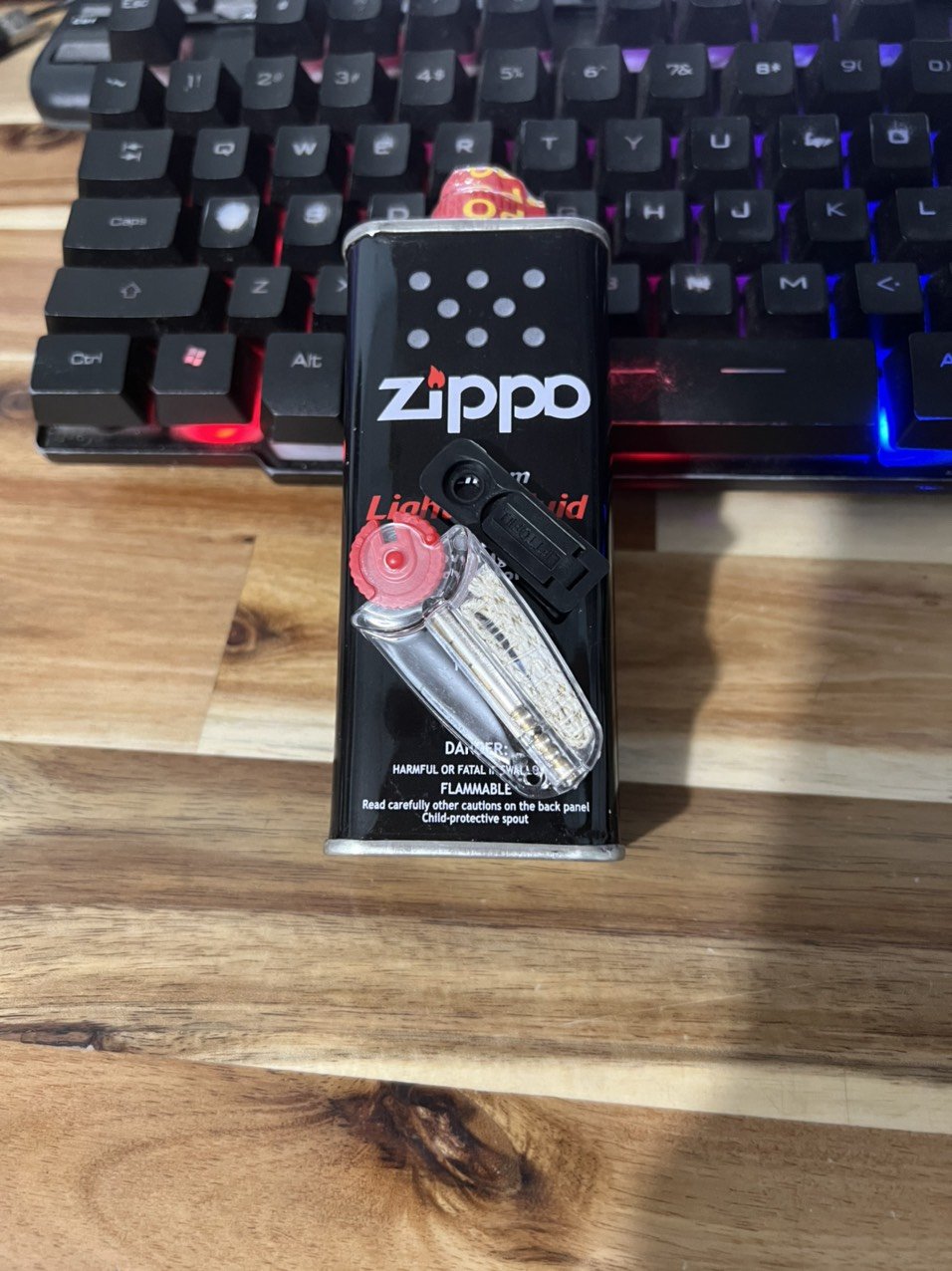 nhiên liệu ZIPPO 133ml BƠM BẬT LỬA bén lửa tốt và bật lửa sẽ nhạy hơn