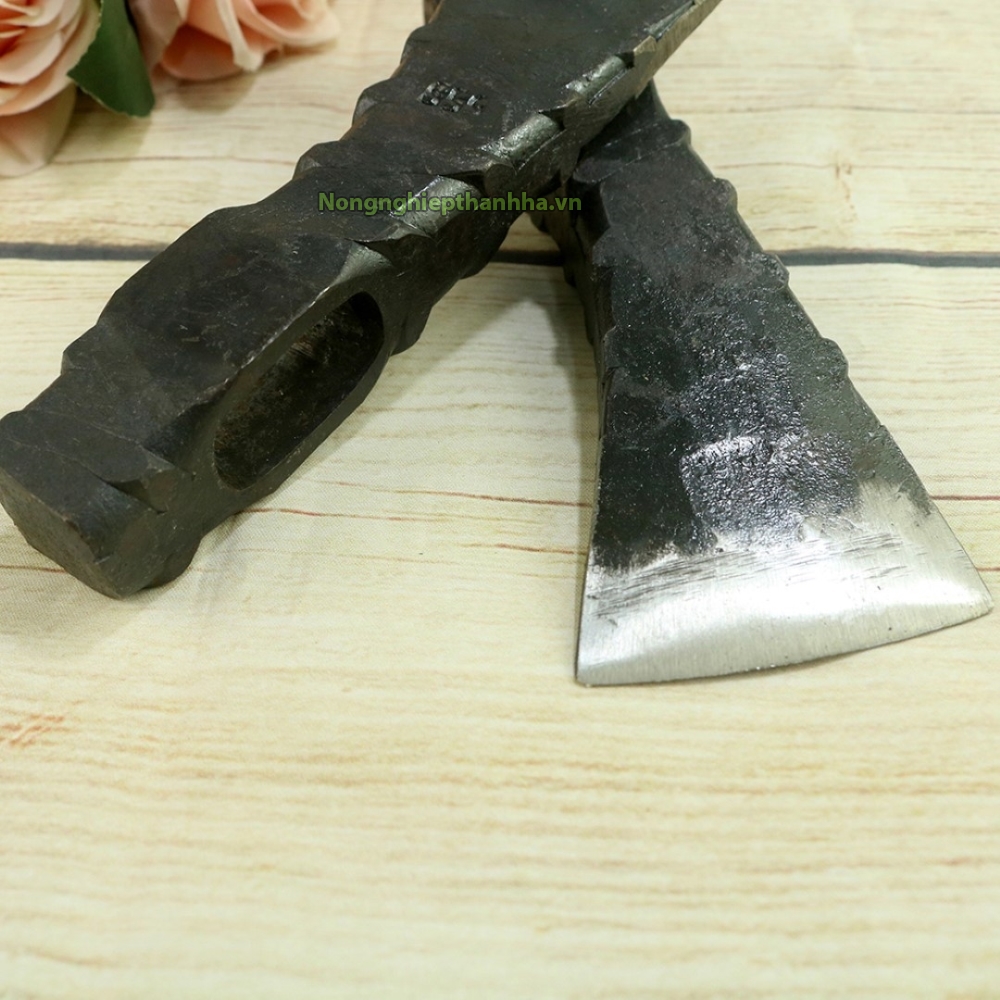 Rìu chẻ củi, rìu bổ củi nhỏ gọn