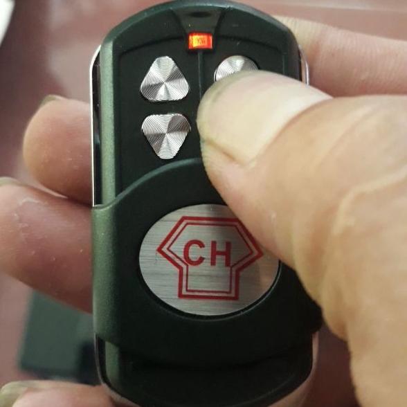 Điều khiển cửa cuốn CH- Made in Taiwan