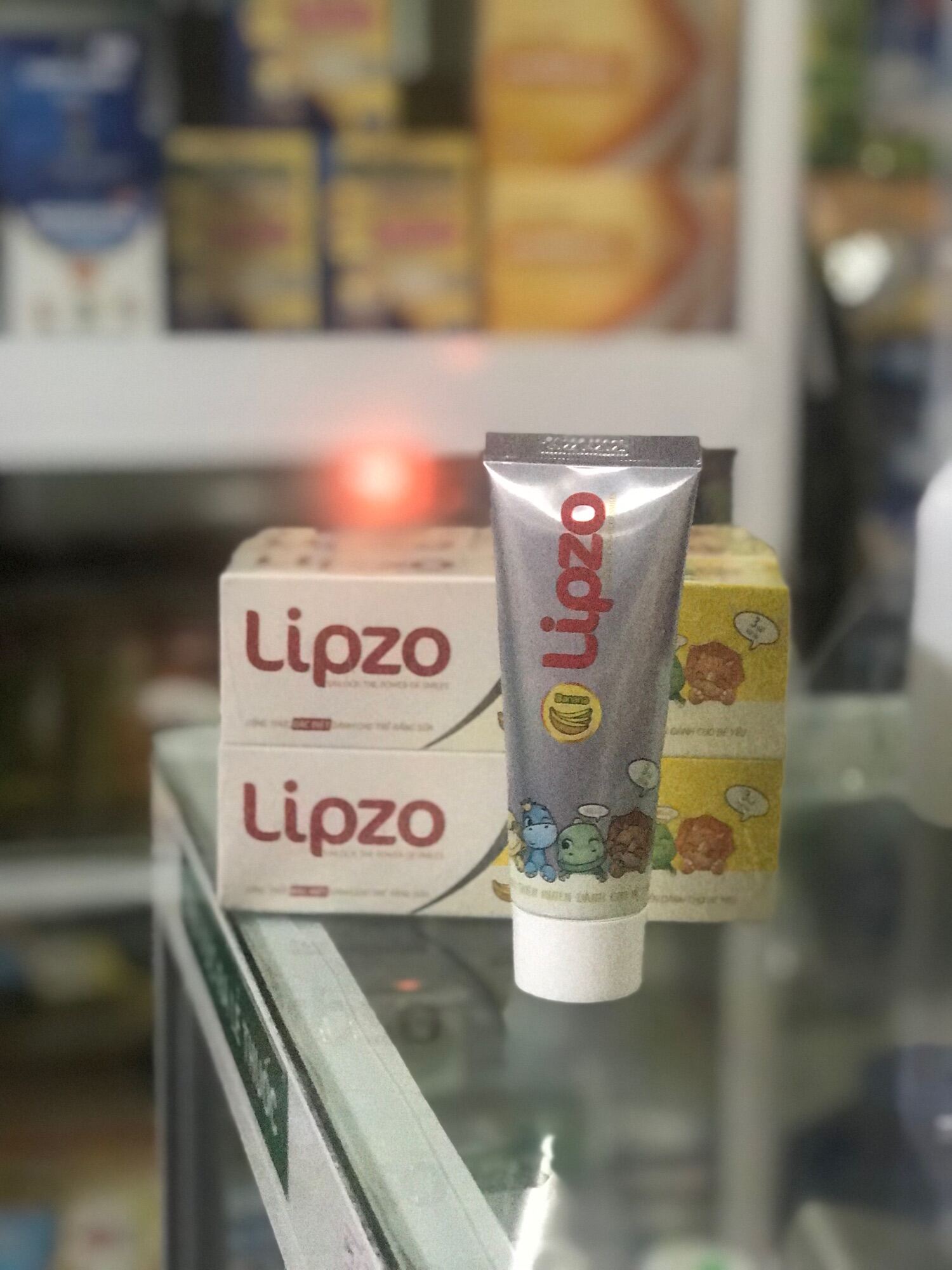 Kem đánh răng cho bé LIPZO hương chuối 75g
