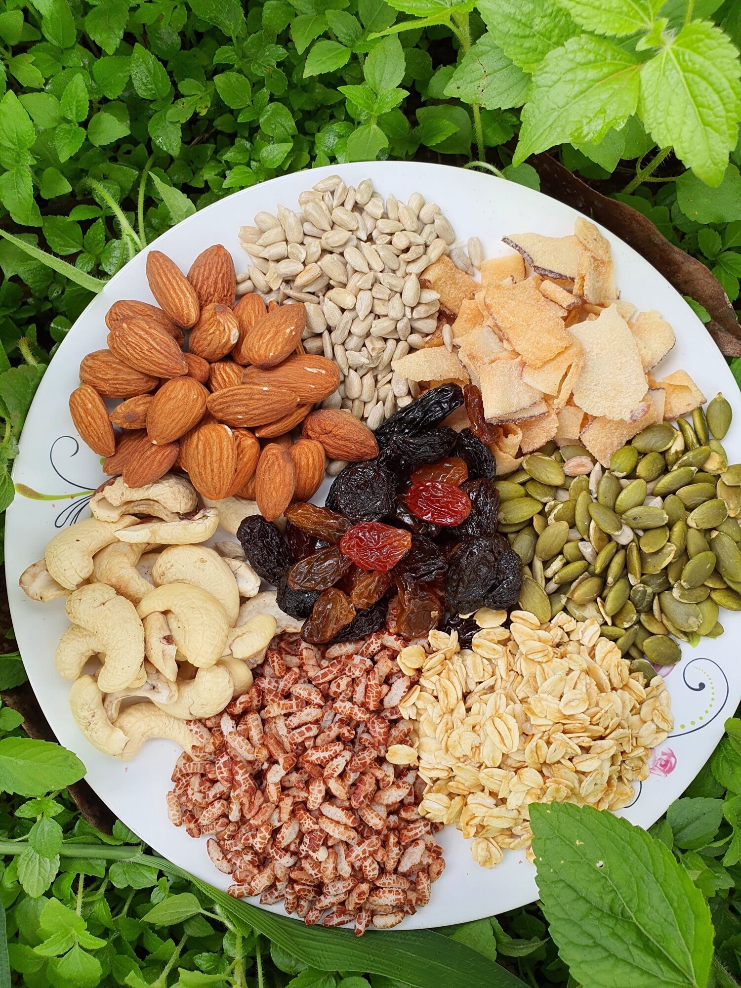 Ngũ cốc Granola full hạt (8 loại hạt) 80% hạt  500gr