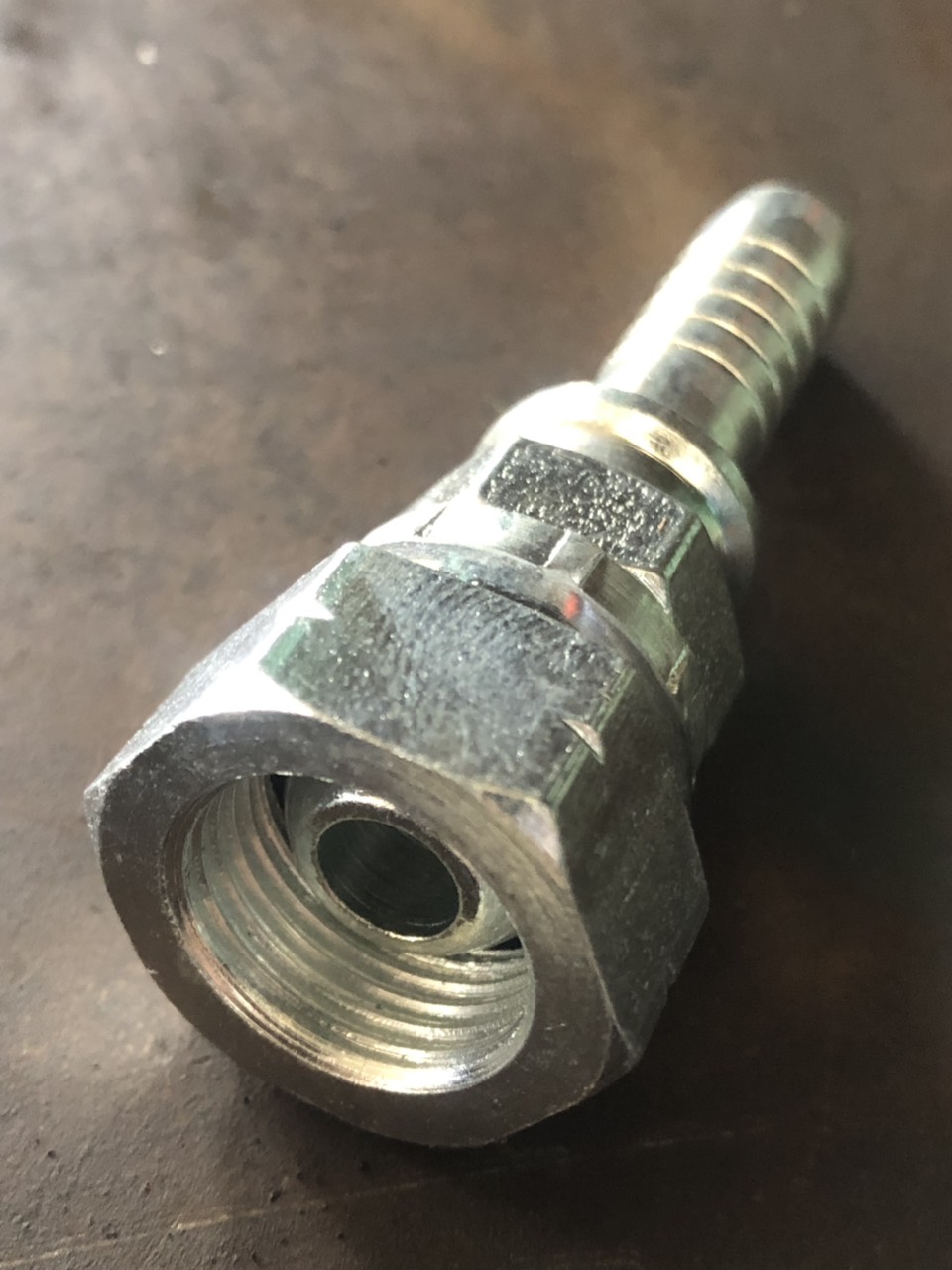 Đầu bấm ống thủy lực 3/8 17 Lồi