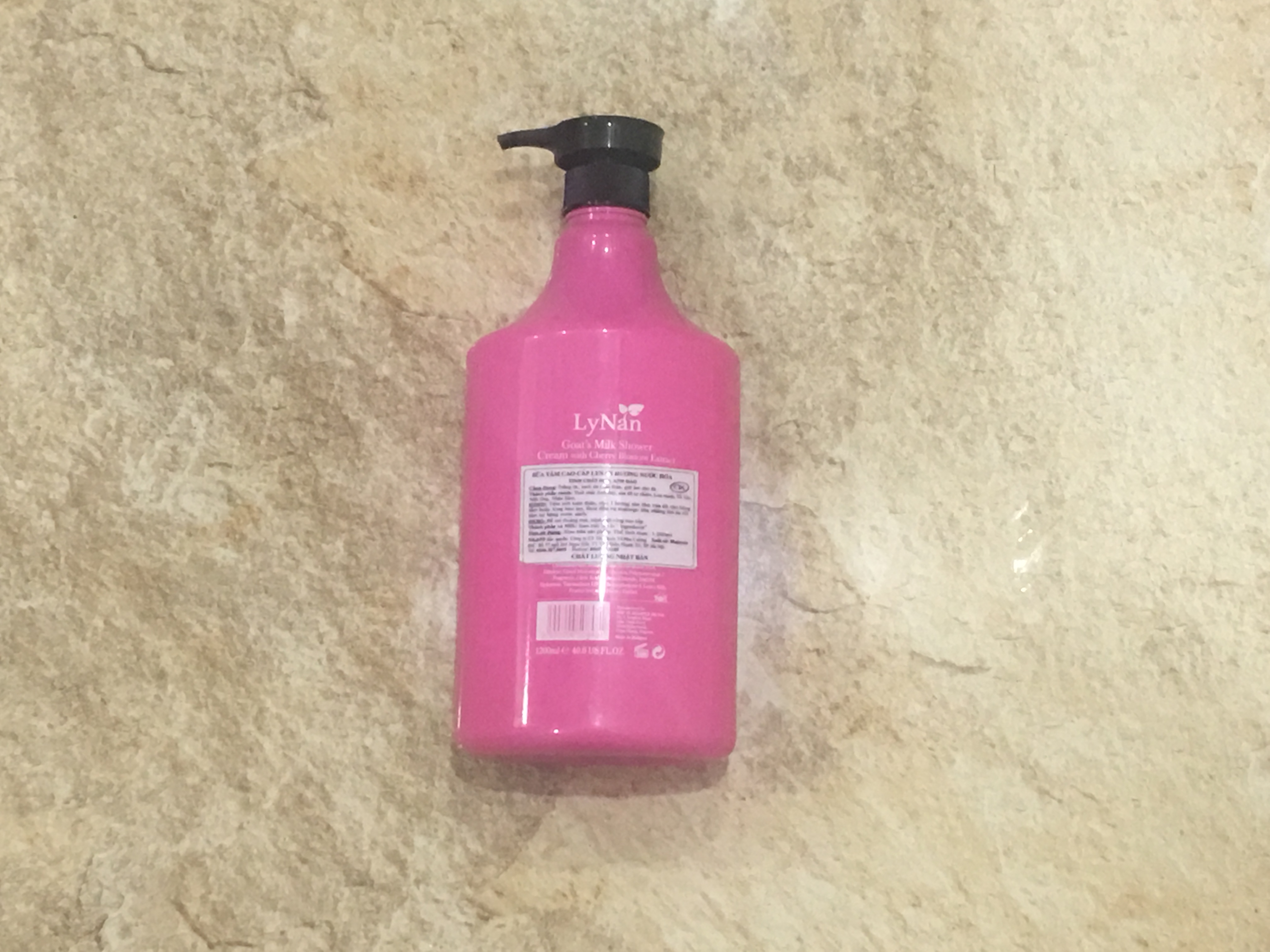 Sữa tắm cao cấp Lynan
