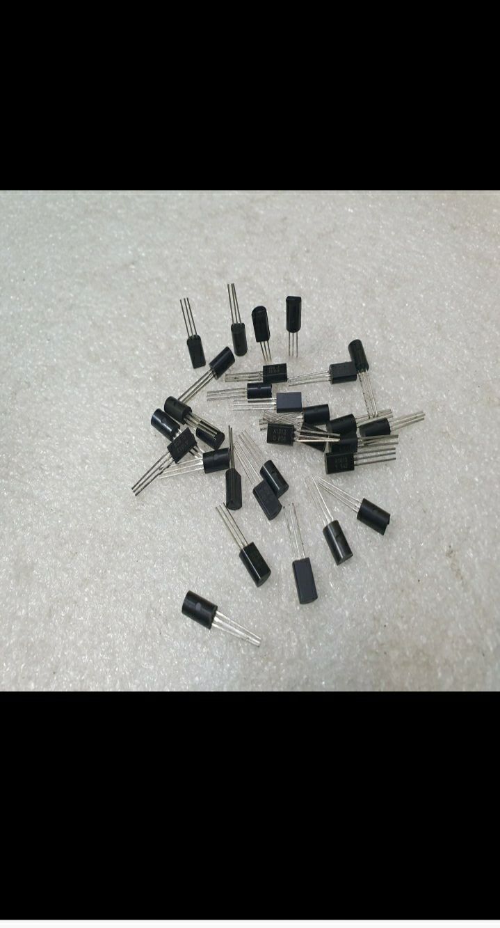 100 con transistor A1013-C2383