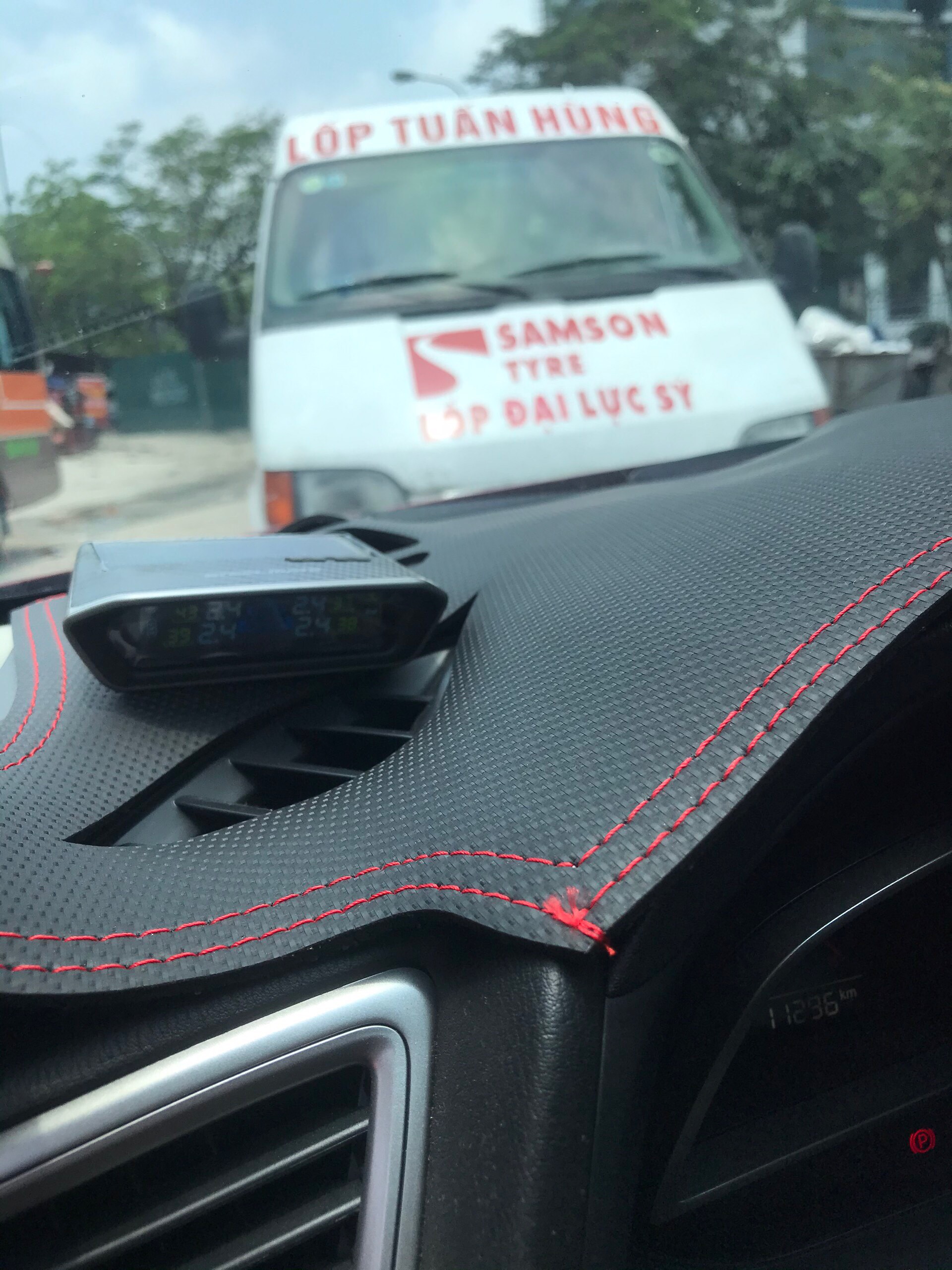 Steelmate MT11 - Cảm biến áp suất lốp trong-Màn hình đặt taplo Steelmate MT-11