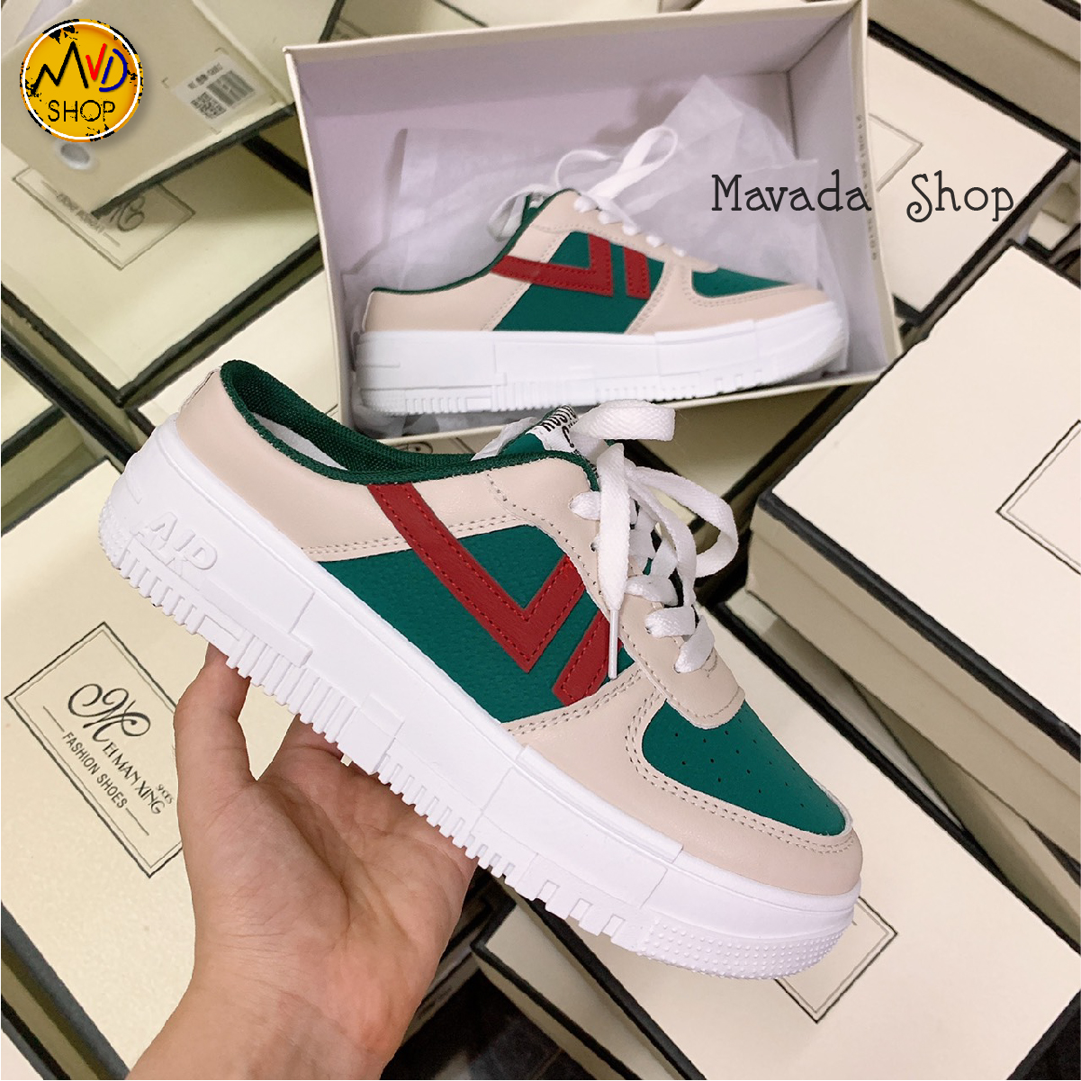 Giày sục thể thao da mềm độn đế 5cm, đạp gót mẫu mới