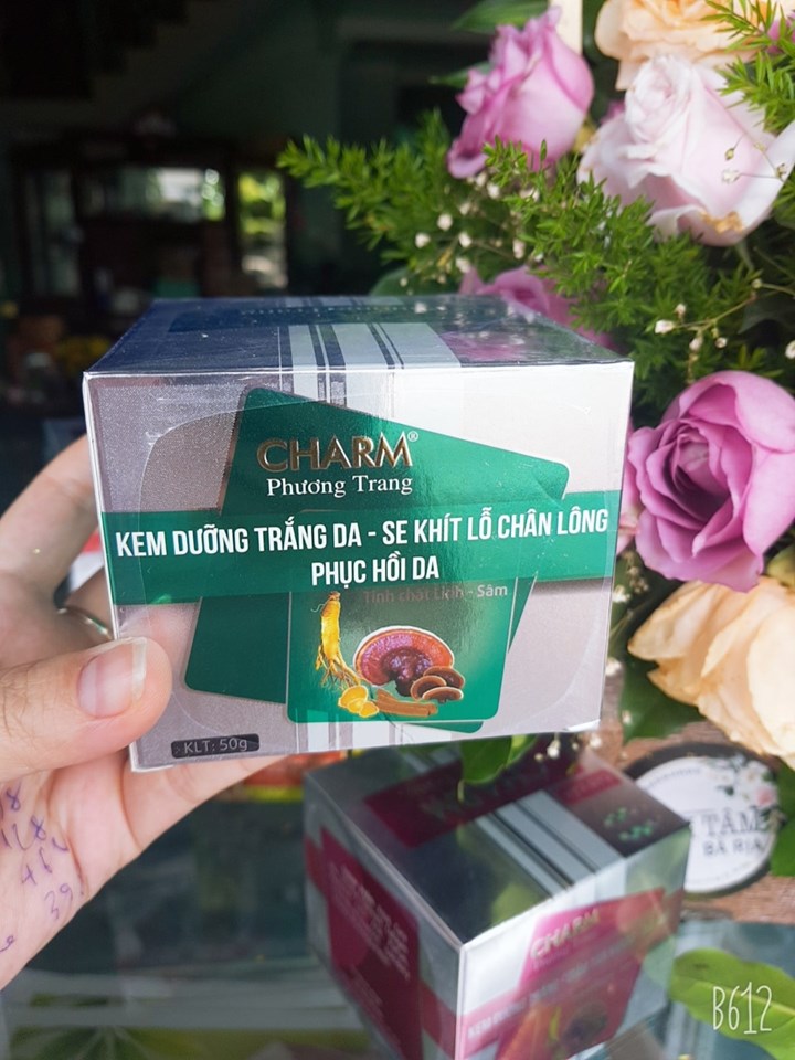 Kem dưỡng trắng da Charm Nhân sâm và Linh Chi 50g