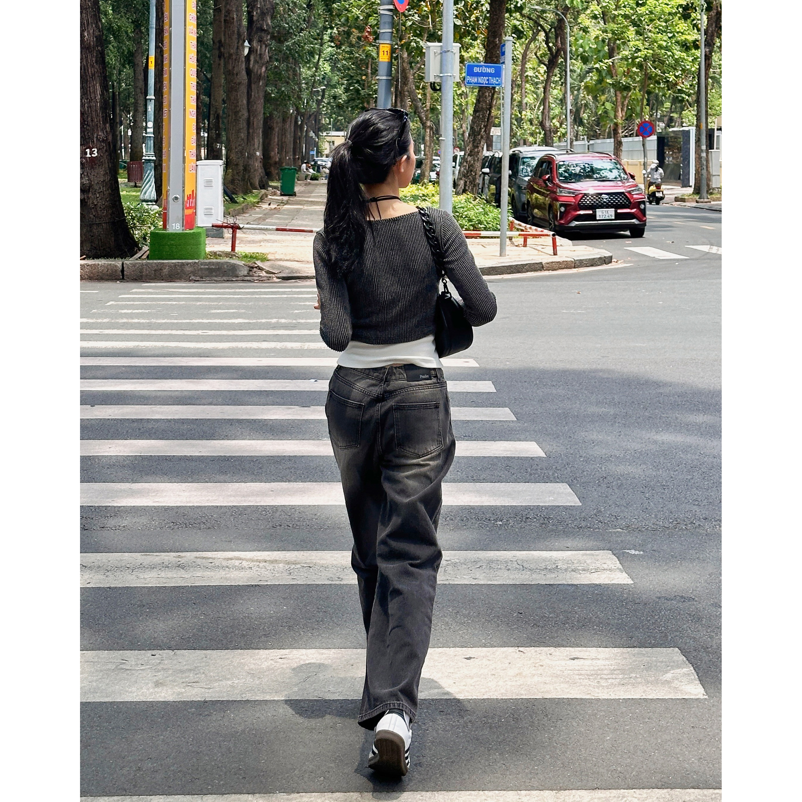 Quần Jeans Nữ PRADIES Form Suông Da Sun