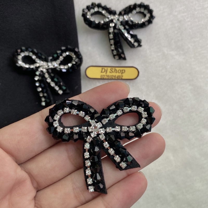 NƠ ĐÁ SIZE 5cm không ghim cài