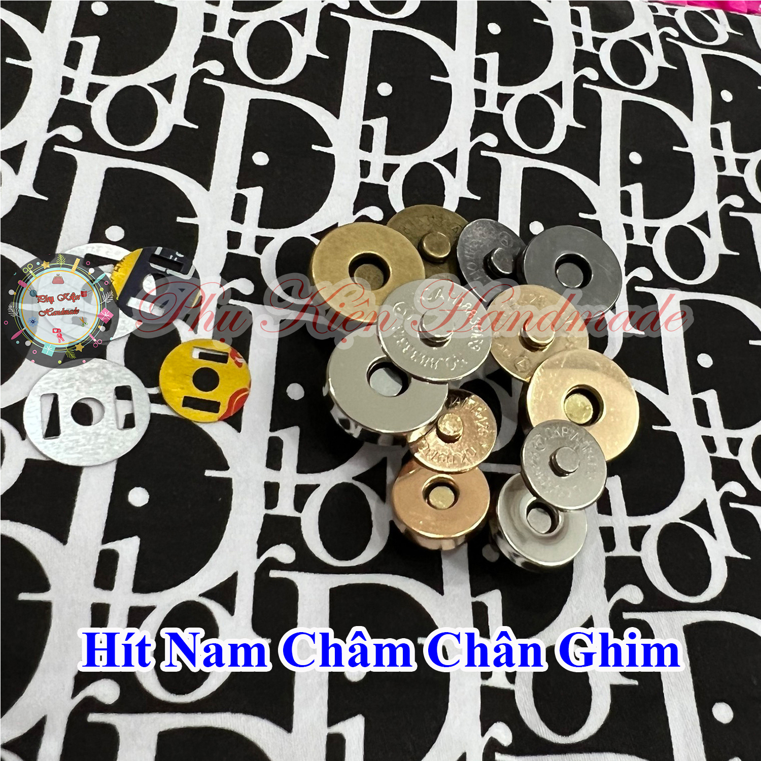 Nút hít nam châm sử dụng chân ghim