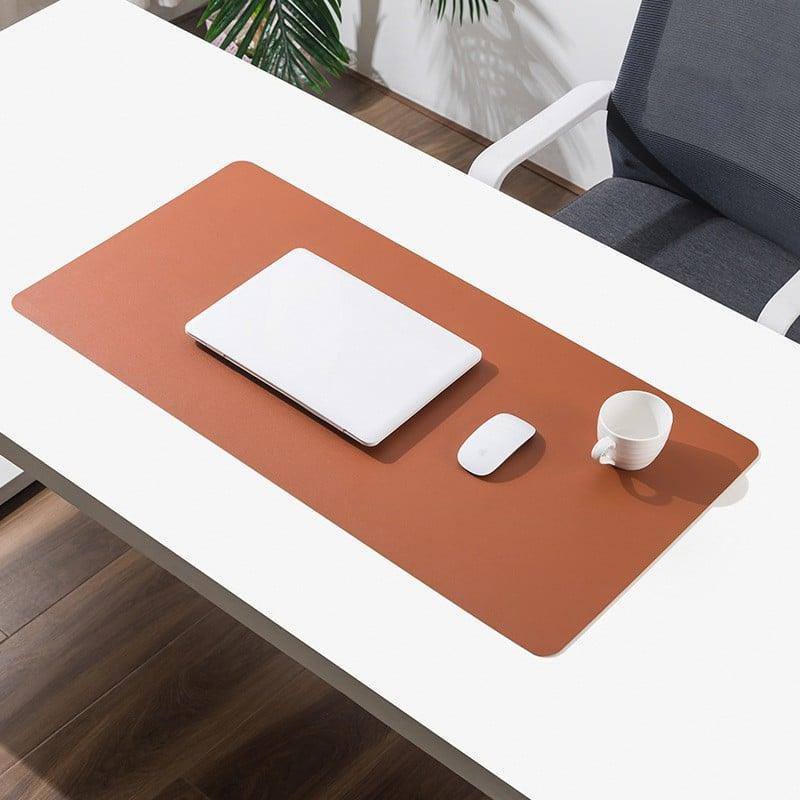 Thảm da trải bàn làm việc Deskpad màu Nâu