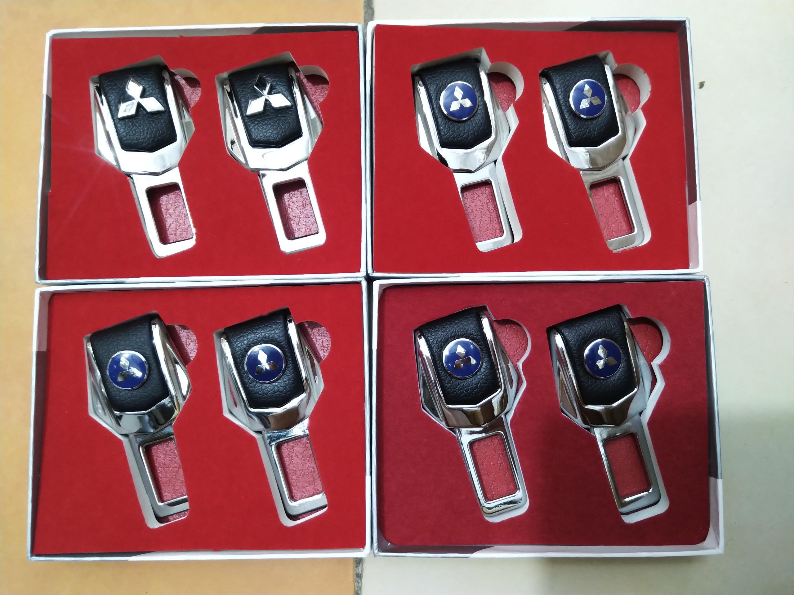 Chốt an toàn oto logo MITSUBISHI