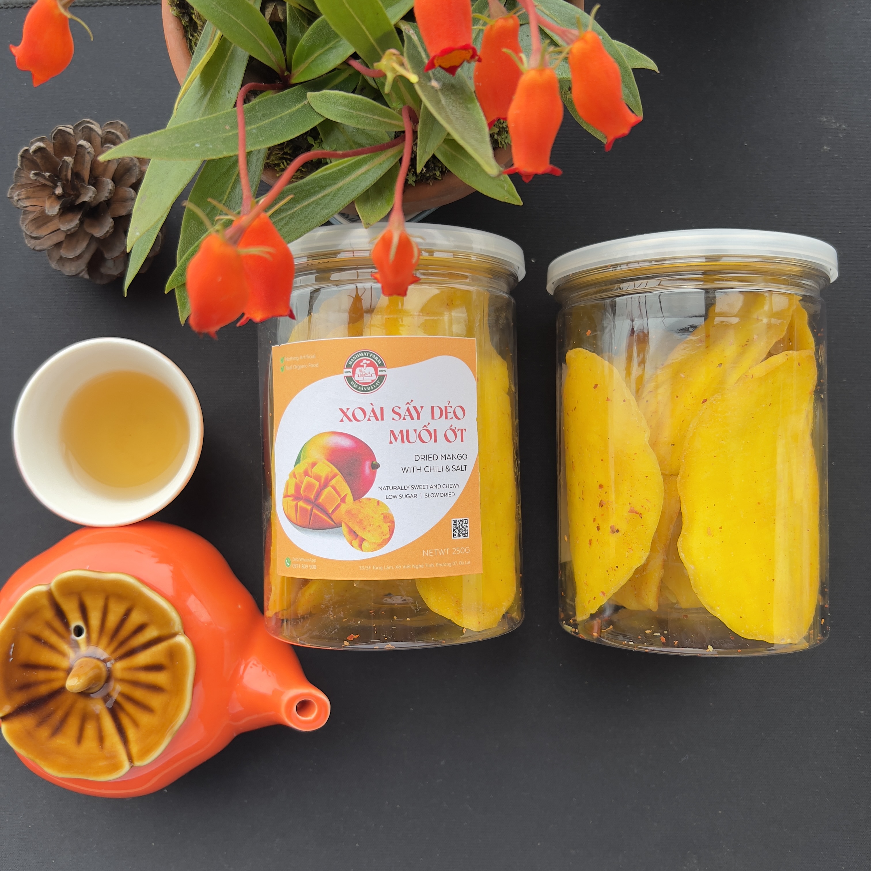 Xoài sấy dẻo muối ớt BanhMat Farm đặc sản Đà Lạt đậm đà vị xoài nguyên lát cùng vị cay muối ớt