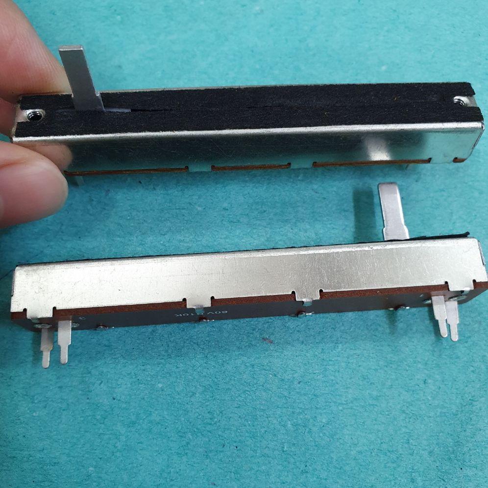 2 chiếc chiết áp gạt 50K