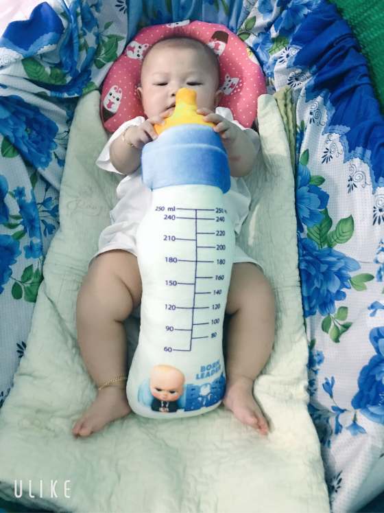 GỐI ÔM BÌNH SỮA PHIM NHÓC TRÙM (50cm) CHO BÉ 1 TUỔI