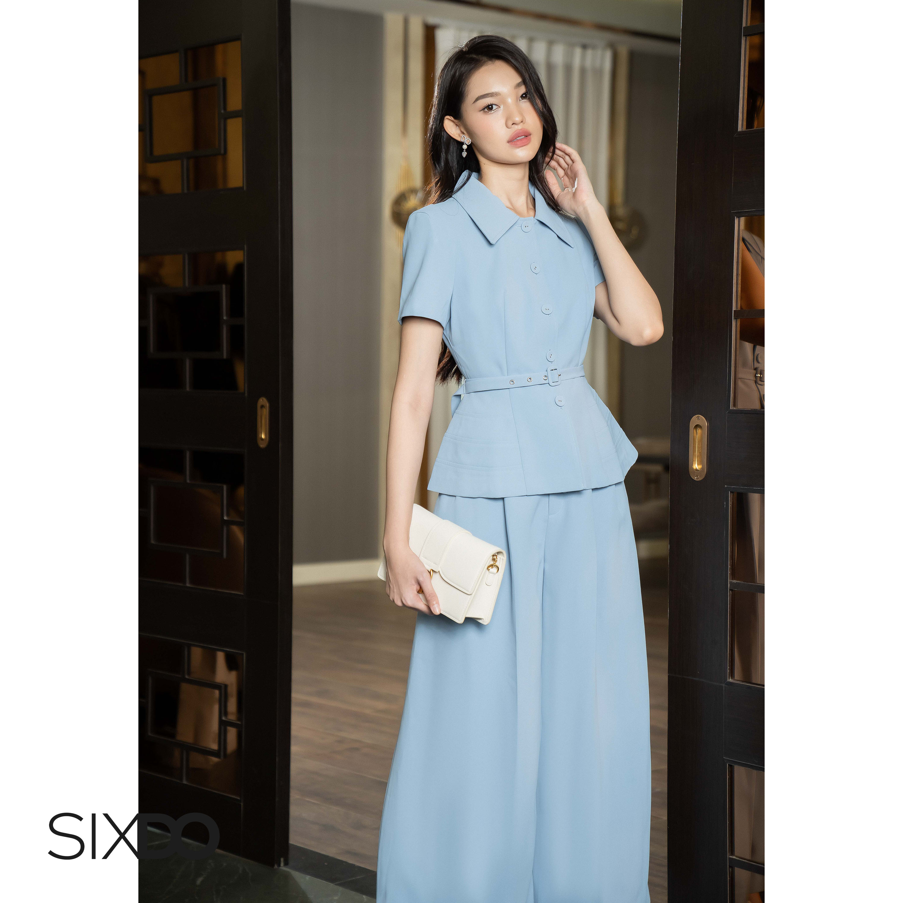 Áo nữ xanh phối đai SIXDO (Light Blue Woven Top)