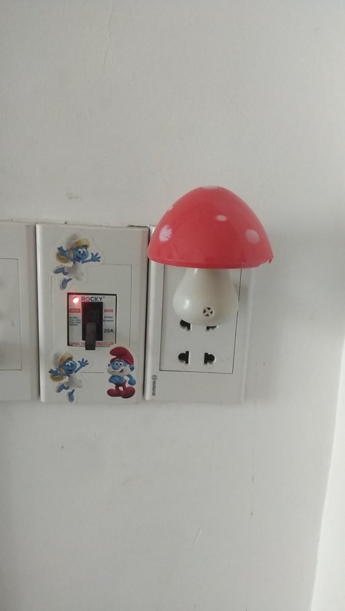 Đèn Ngủ Cây Nấm Cảm Ứng