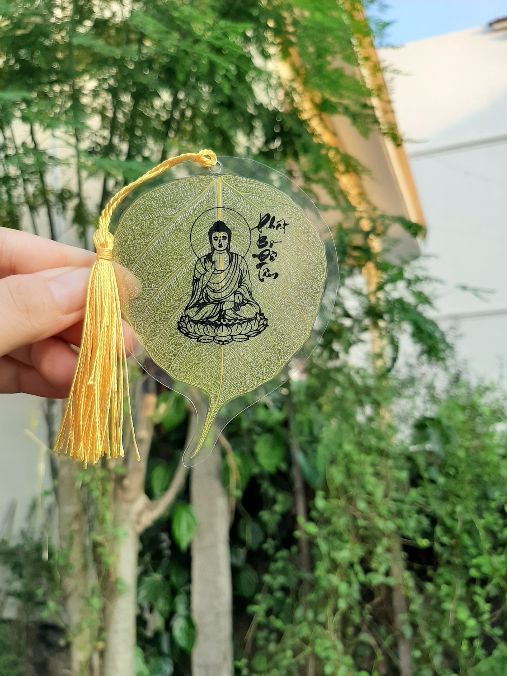 Lá bồ đề to treo xe