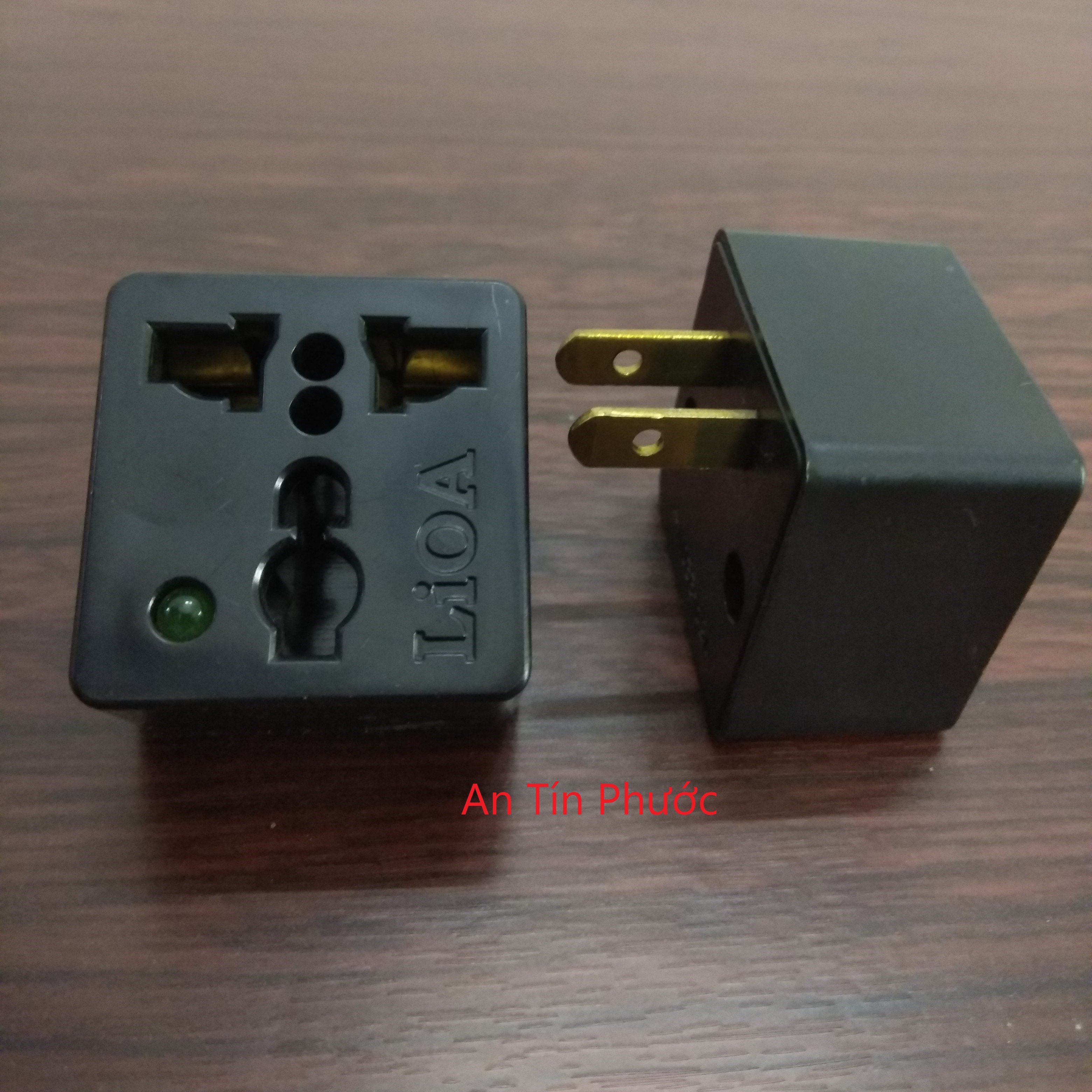 Phích Cắm Lioa Chuyển Đổi 3 Chân Sang 2 Chân