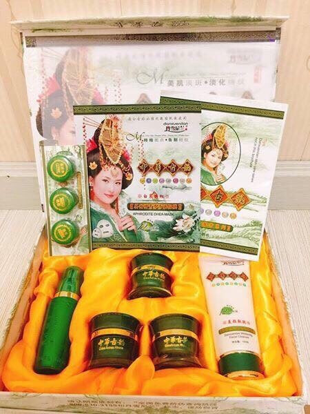 BỘ MỸ PHẨM HOÀNG CUNG XANH