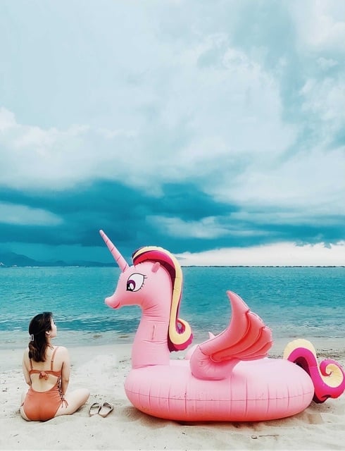 Phao bơi khổng lồ Pony ngựa bay hồng to đại