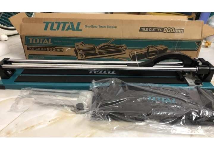 Bàn cắt gạch đẩy tay Total THT578004