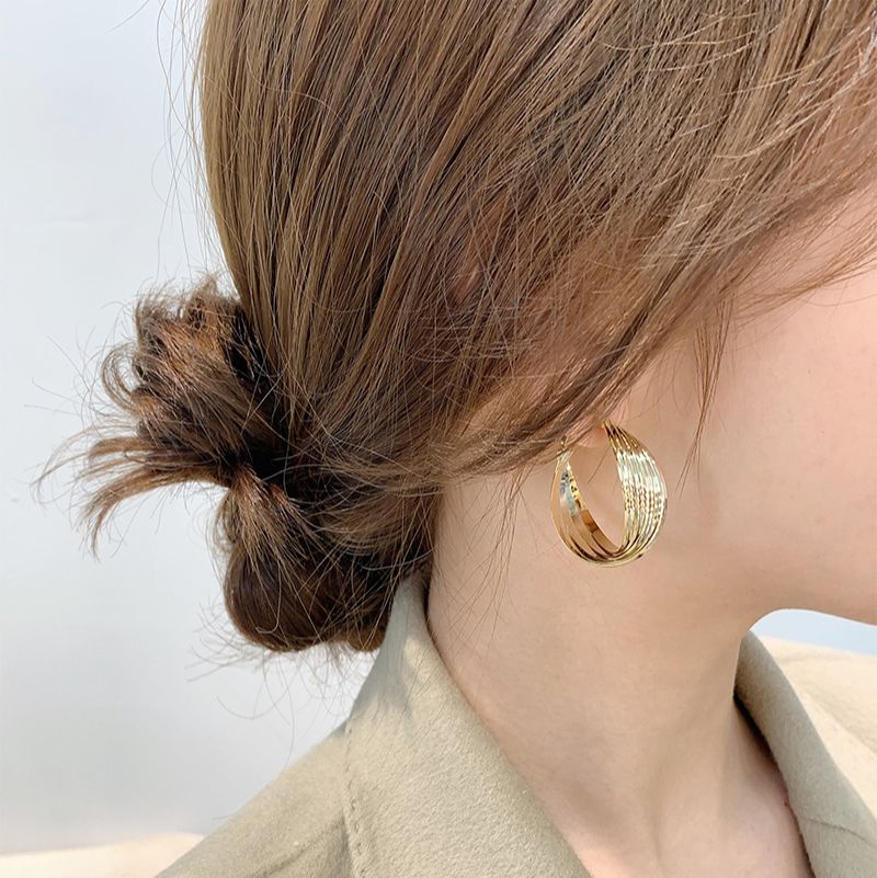 Bông tai Bell Mew khoen tròn thiết kế mới lạ, khí chất BT221