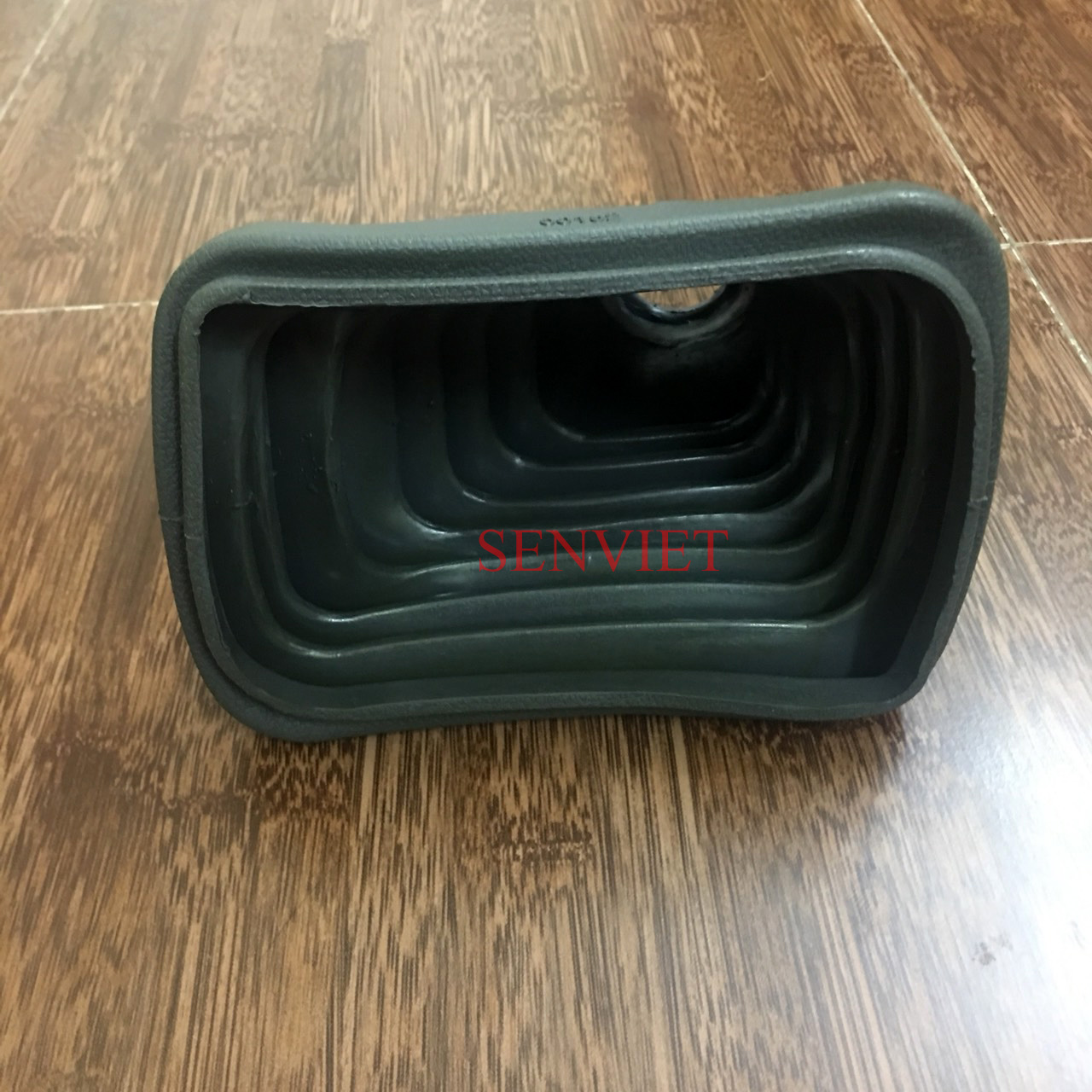 Cao Su Chụp Bụi Cần Số Howo 336 371 375 420 (Lỗ To - 8 Đốt)