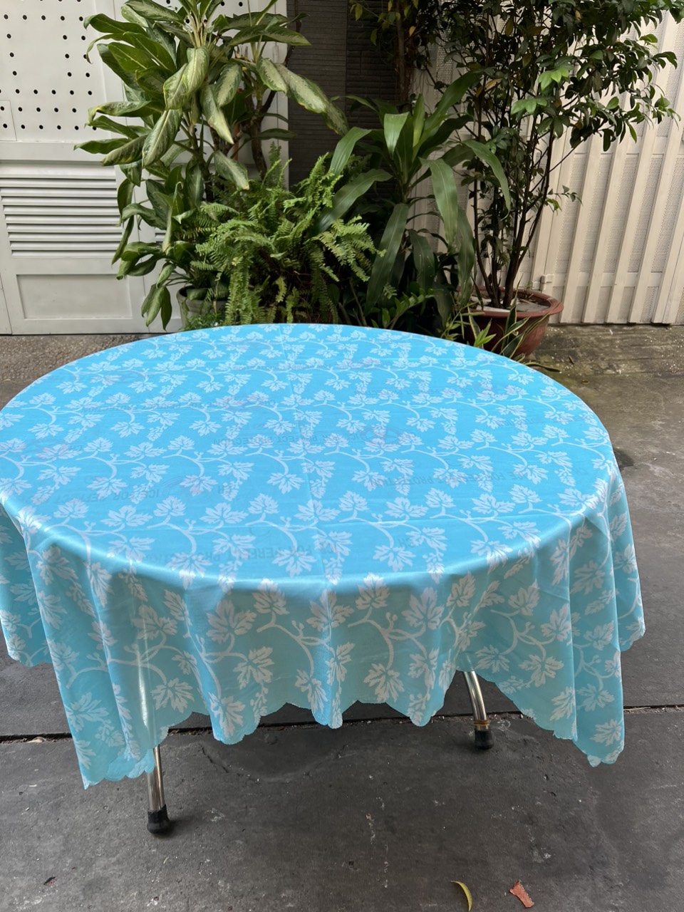 Khăn trải bàn Gấm Thun Bông Lá Nho