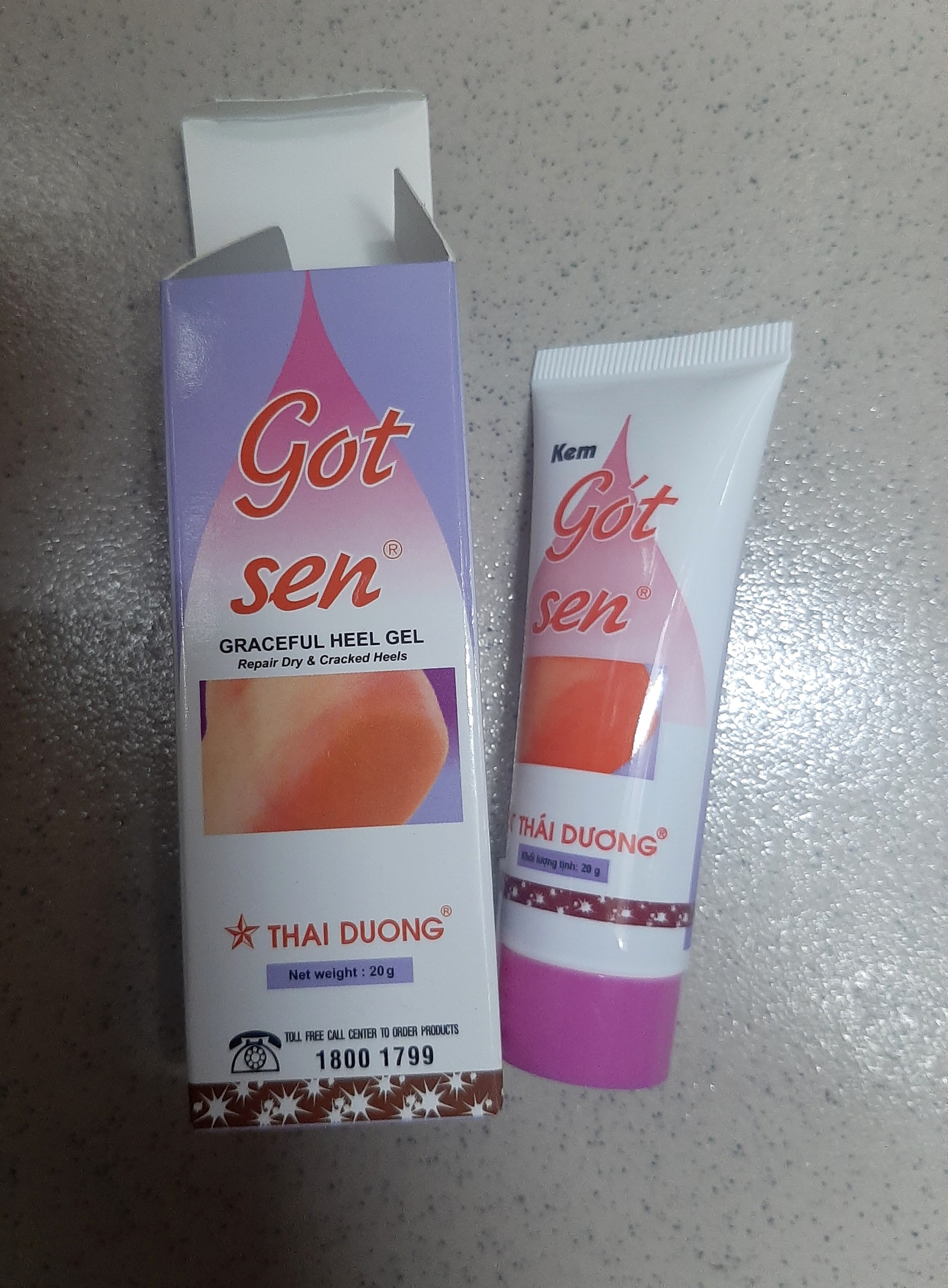 Kem làm giảm nứt gót chân Gót Sen Thái Dương (20g)