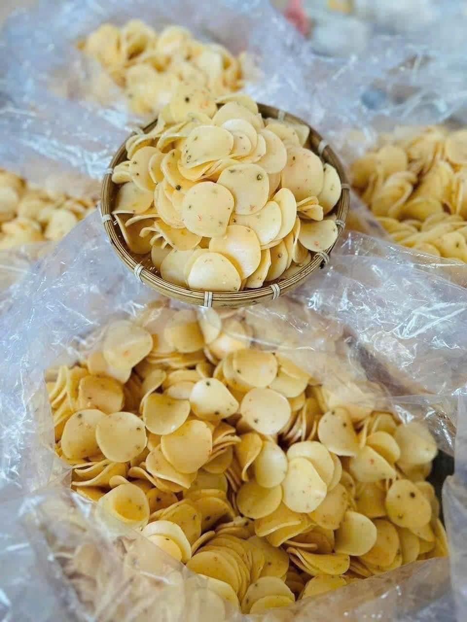 Bánh phồng tôm tiêu ớt loại ngon
