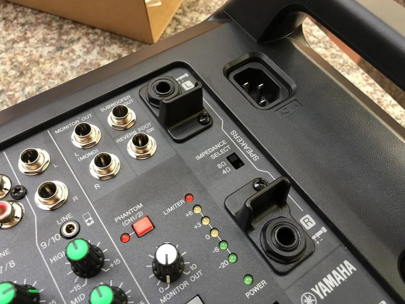 Mixer Yamaha EMX-2