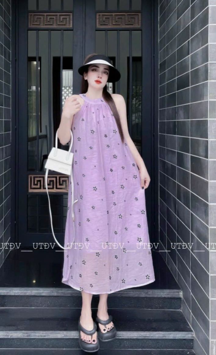 Đầm lụa chéo hoa nhí cổ yếm dễ thương, váy xòe mùa hè mặc đi biển, đầm maxi bánh bèo hai lớp