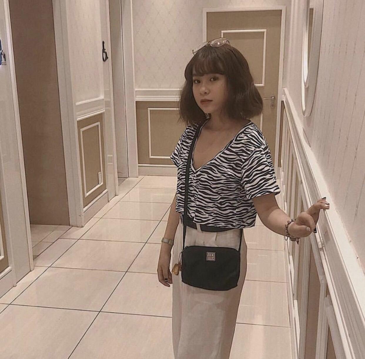 Áo croptop da beo siêu chất cho các bạn nữ nhé