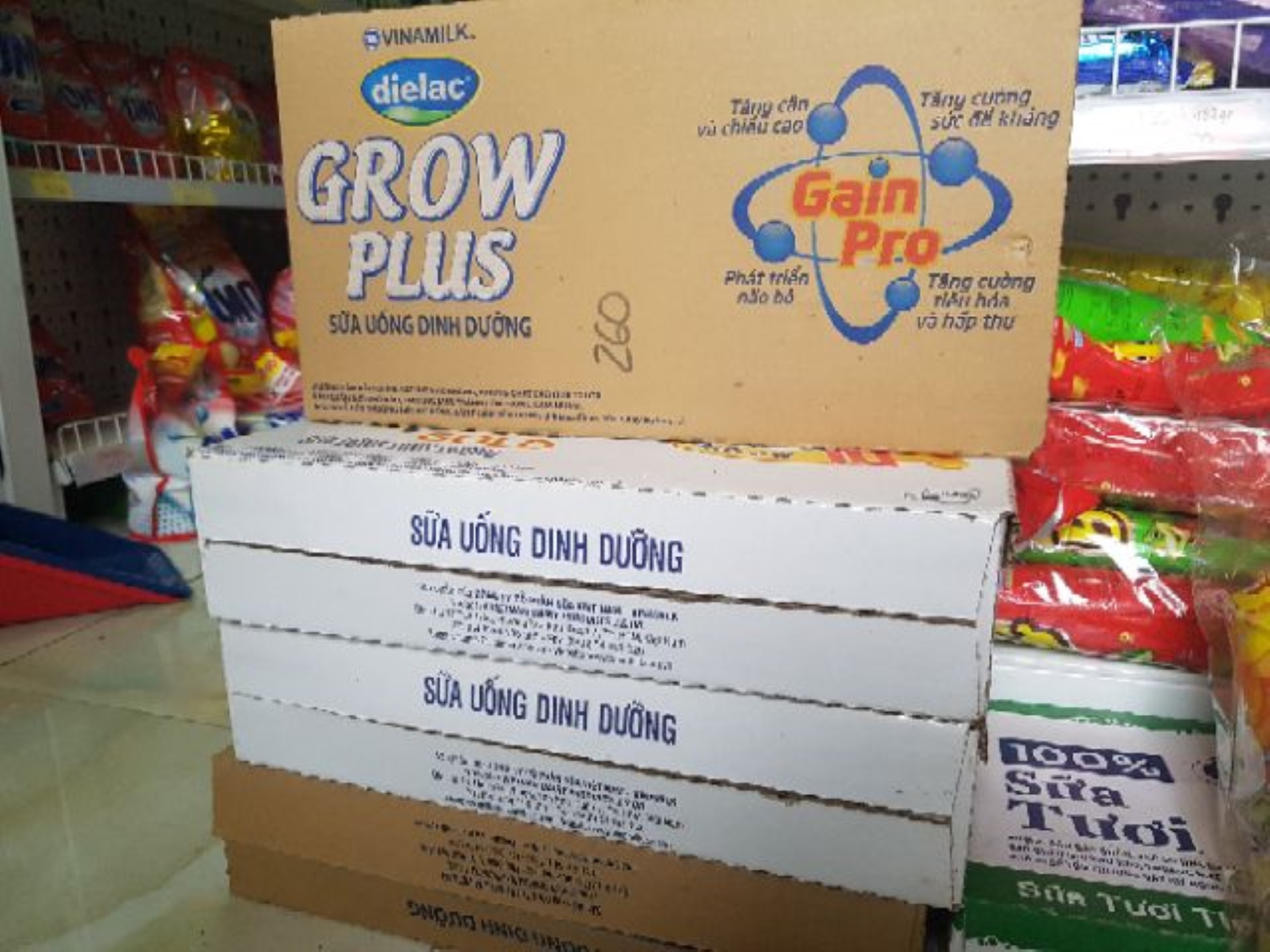 ❇﹍  THUNG SUA GROW PLUS DIELAC ALPHA GOLD VINAMILK 110ML
