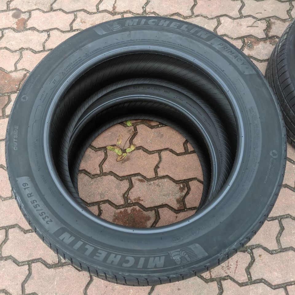 Vỏ lốp 235/55R19 Michelin primacy suv