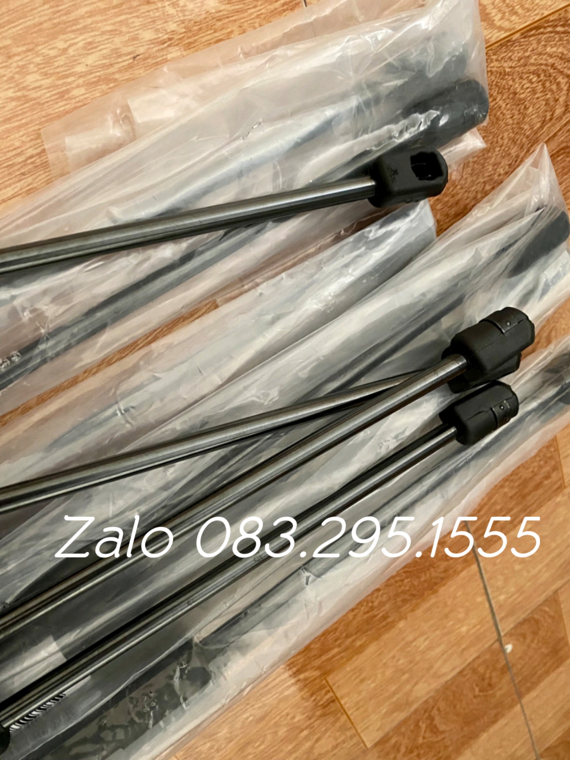 ty chống cốp Getz ( giá 1 đôi , ty chống cửa hậu / HQ )