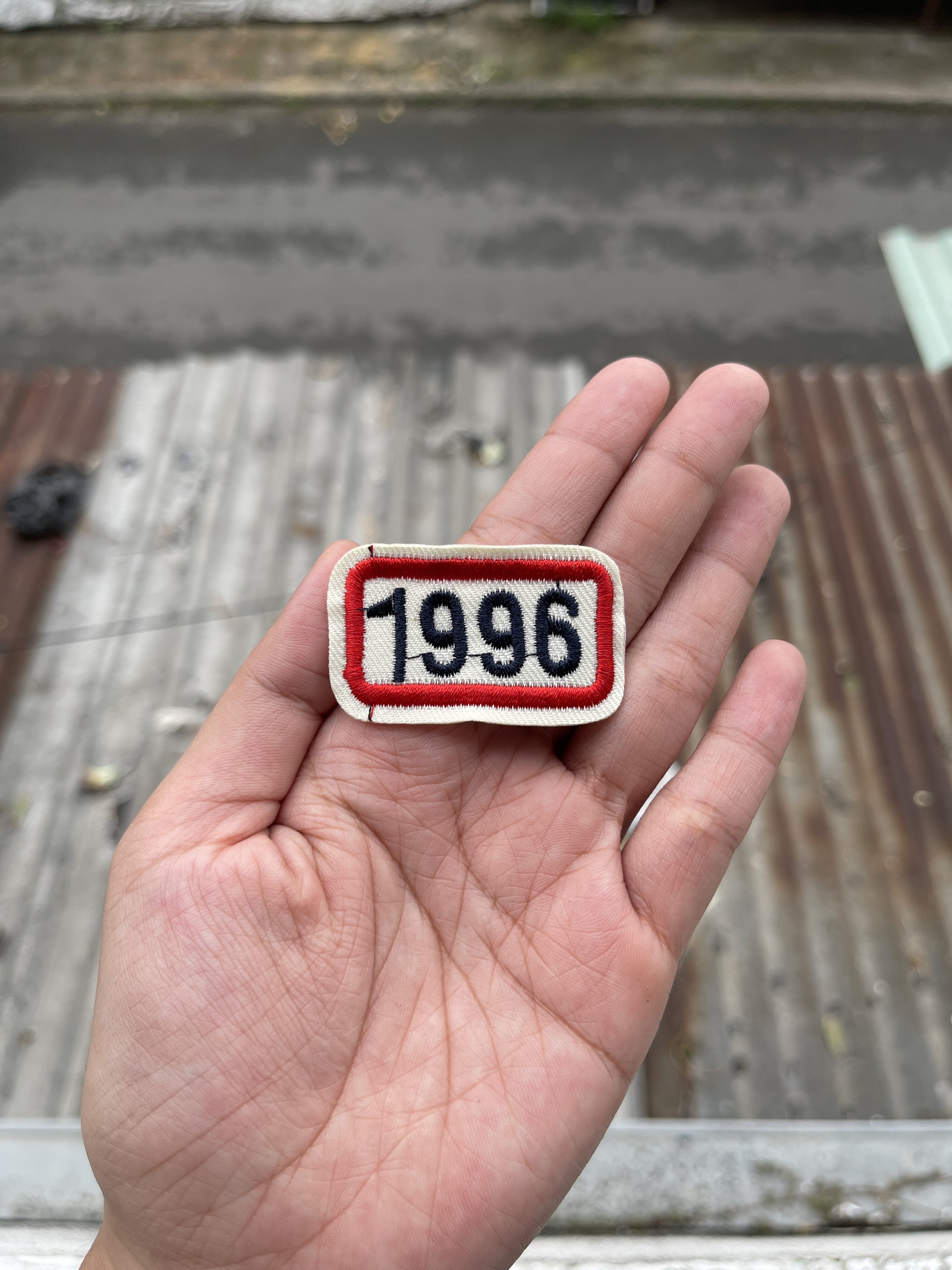 Hình sticker ủi quần áo