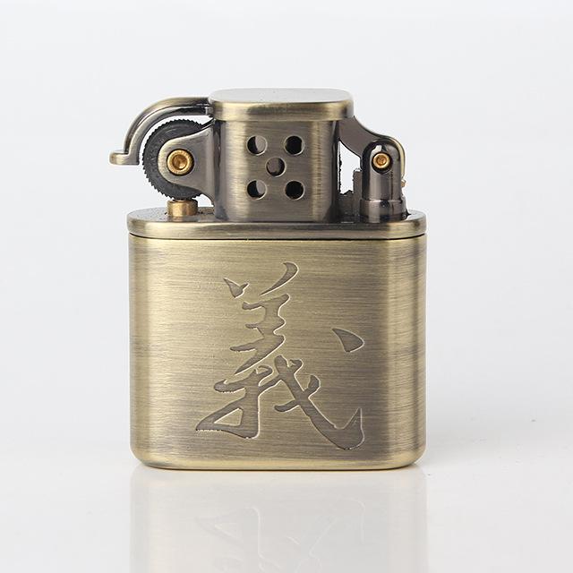 Bật lửa xăng đá hình quan công Z506-607B  Bật lửa Zorro Z506 ( Không Xăng )