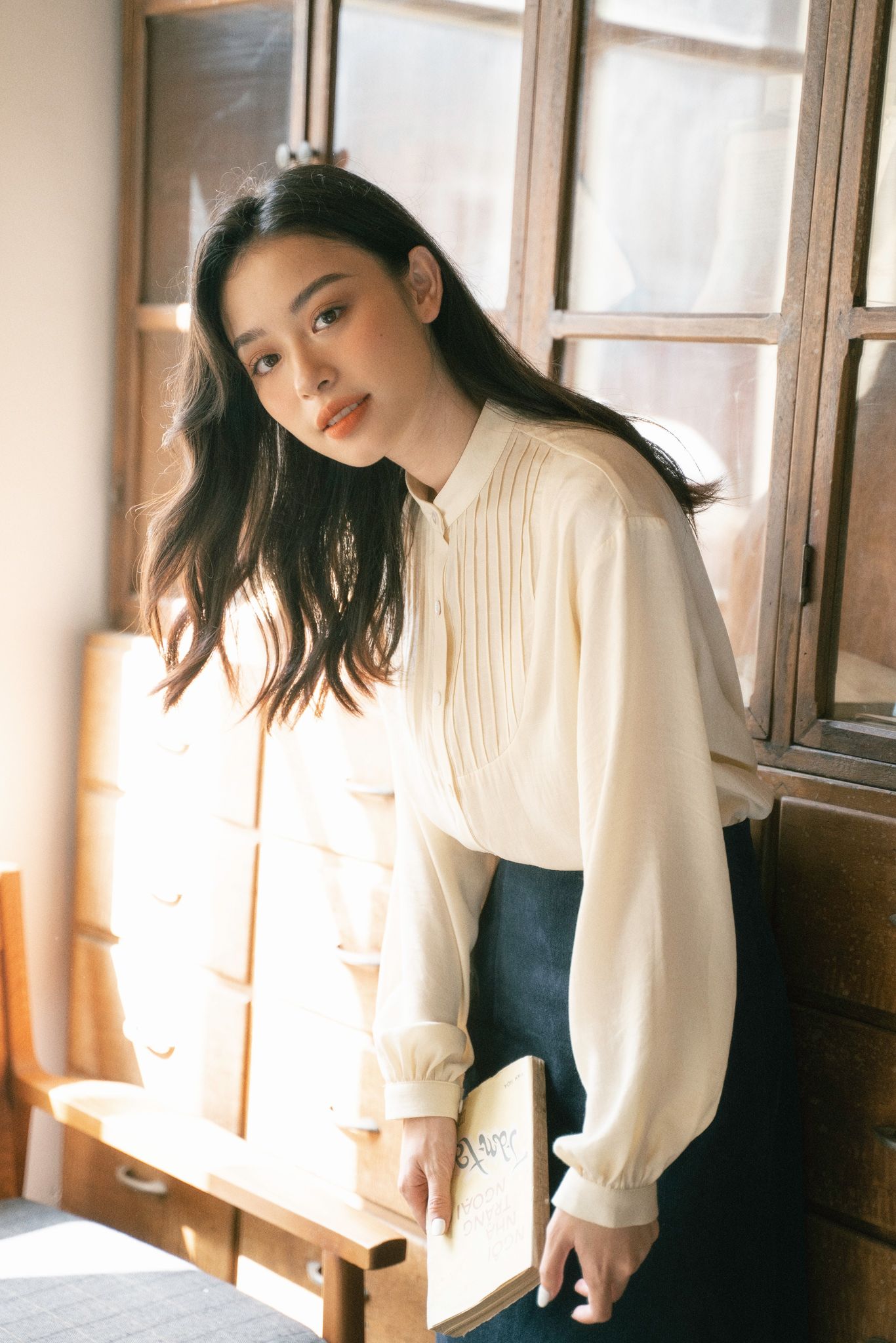 Áo sơ Mi Trần Ly Ngực Be Madelen