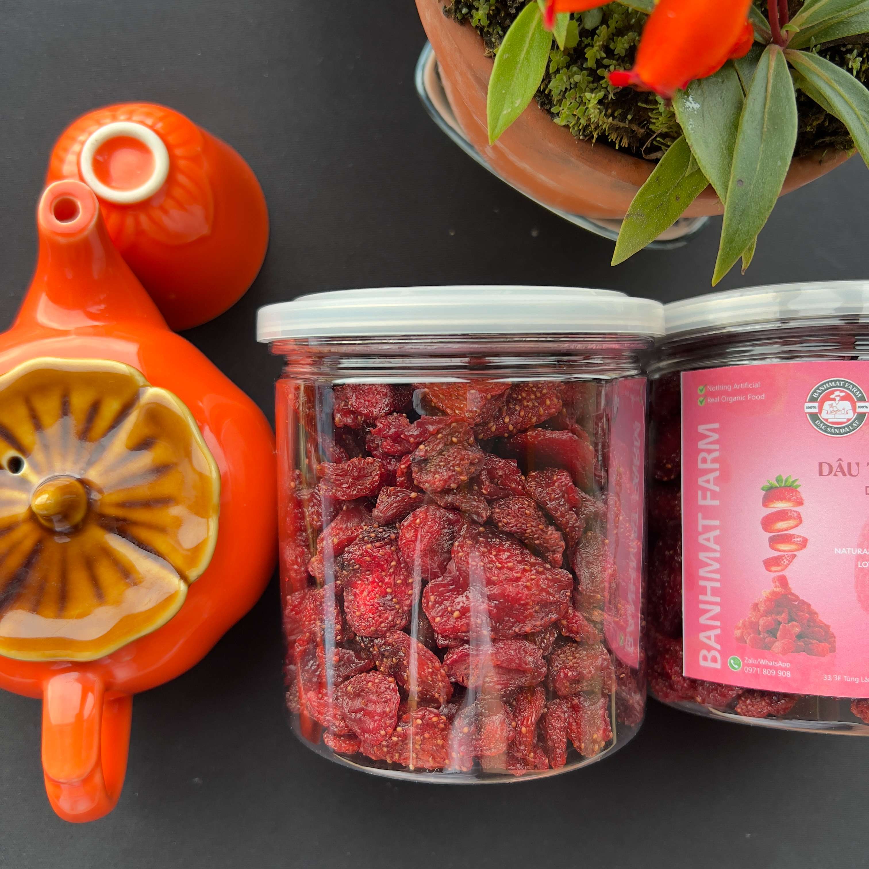 Dâu tây sấy dẻo không đường 500gr của Banhmat Farm, món quà đặc sản từ Đà Lạt