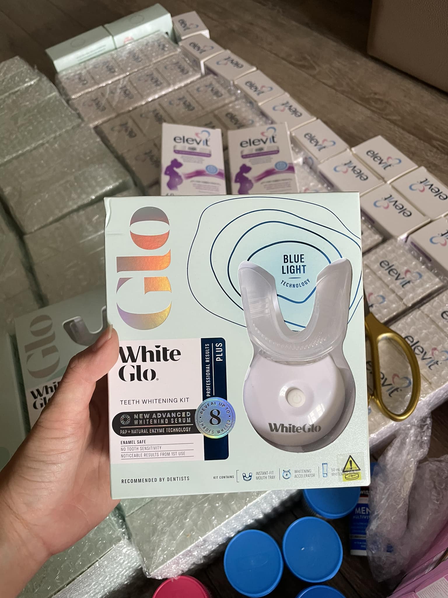 Bộ làm trắng răng White Glo White Accelerator Blue Light Teeth Úc