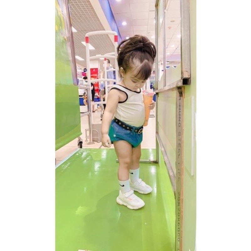 Tất Thể Thao N Ike Cao Cổ Cho Bé