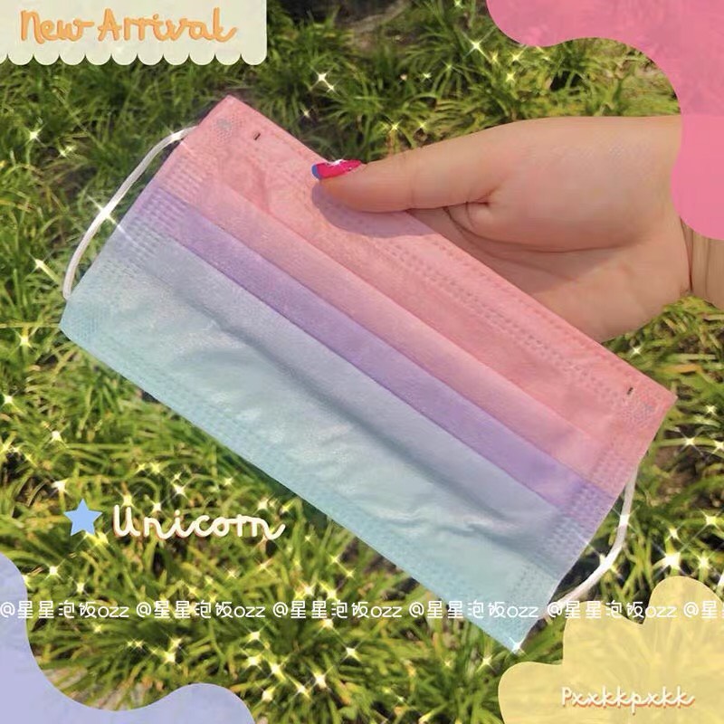 Khẩu trang cầu vồng Pastel