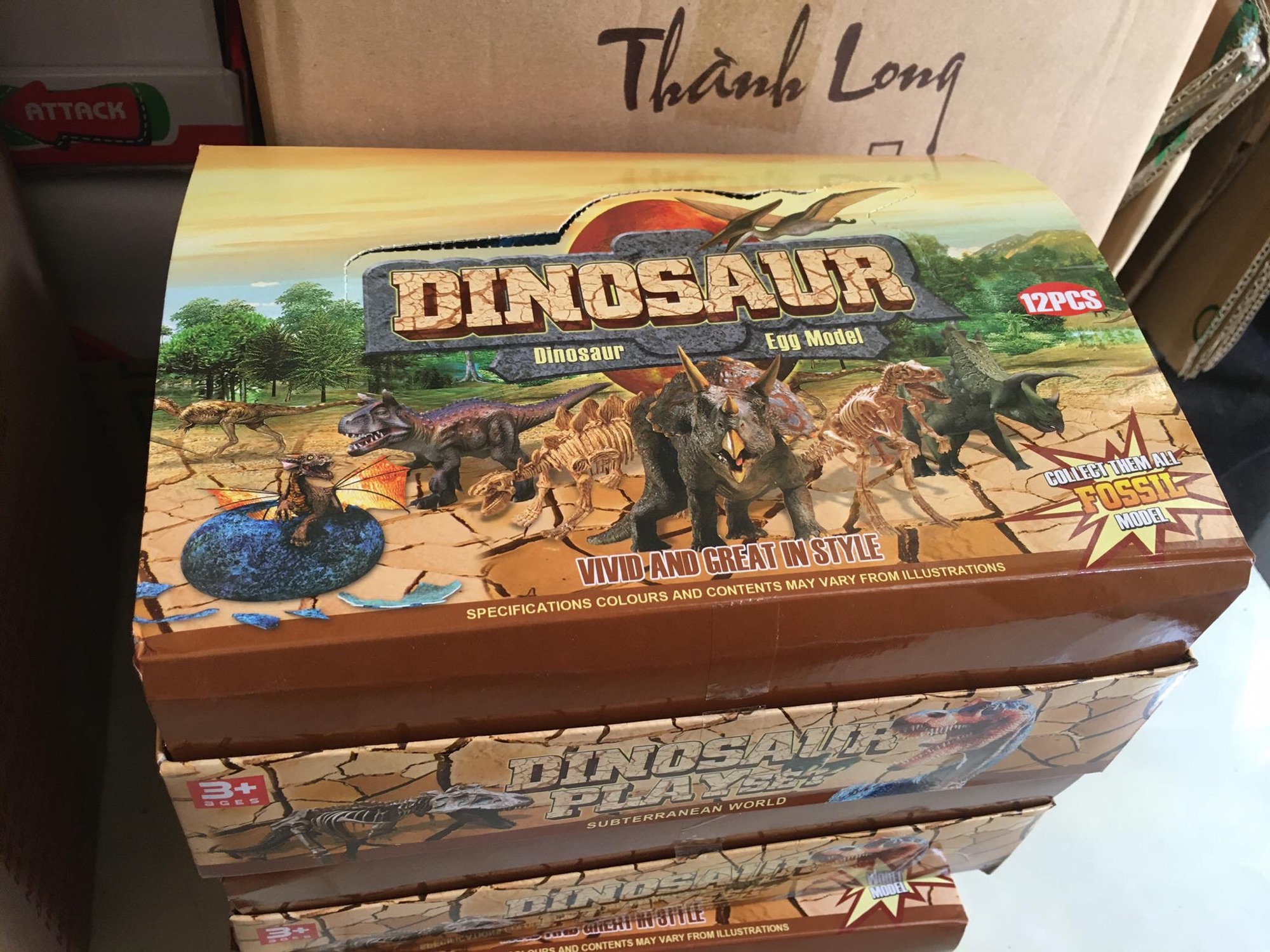 Bộ trứng khủng long 12 trứng