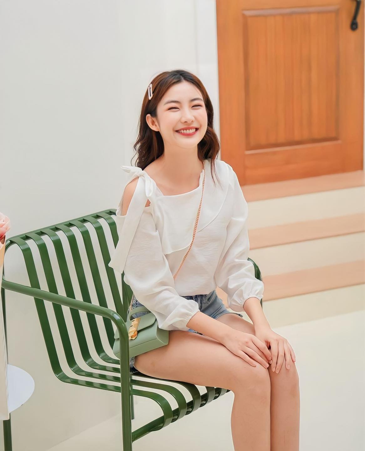 Áo lệch vai ""Swan Top" By EllyClothing