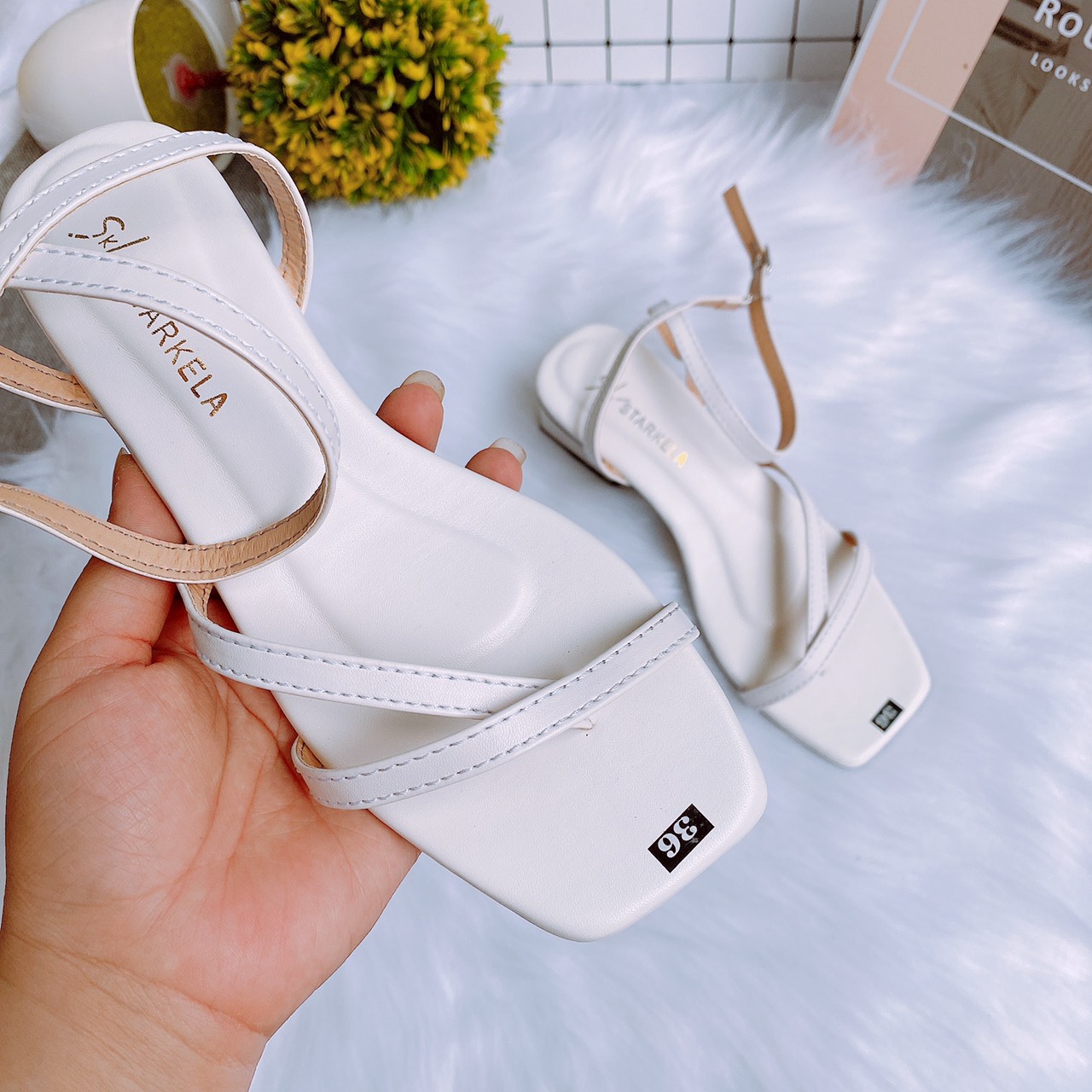 BÁN SỈ I DÉP SANDAL QUAI MẢNH XỎ NGÓN GÓT VUÔNG 4P HỌC SINH, NHÂN VIÊN CÔNG SỞ ĐI ĐỀU ĐẸP - 695